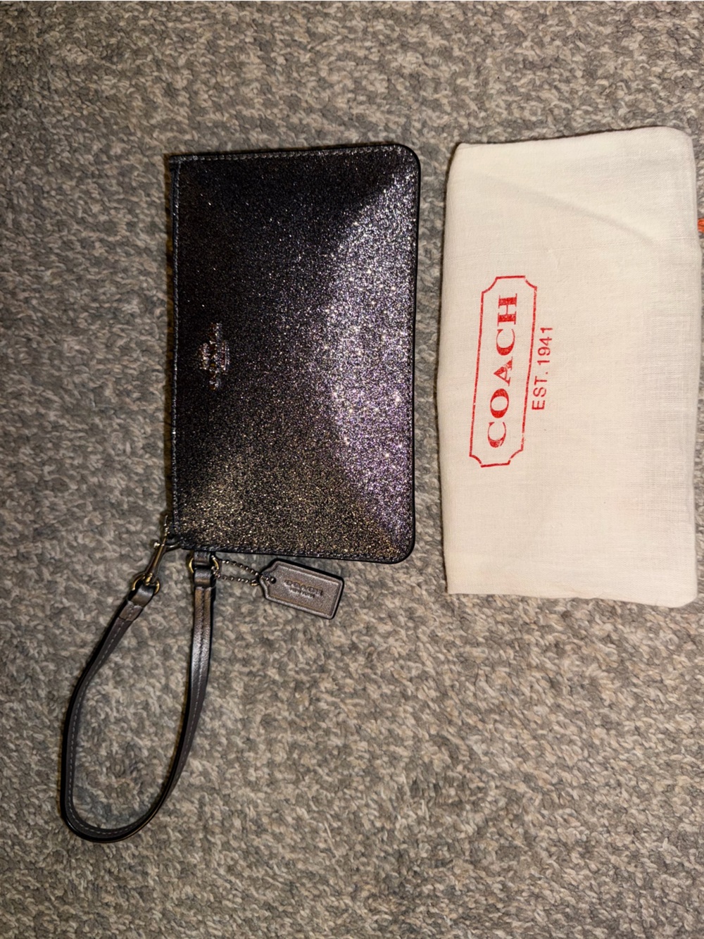Coach Glitter Small Wristlet Gunmetal Silver Metallic - Picture 3 of 8